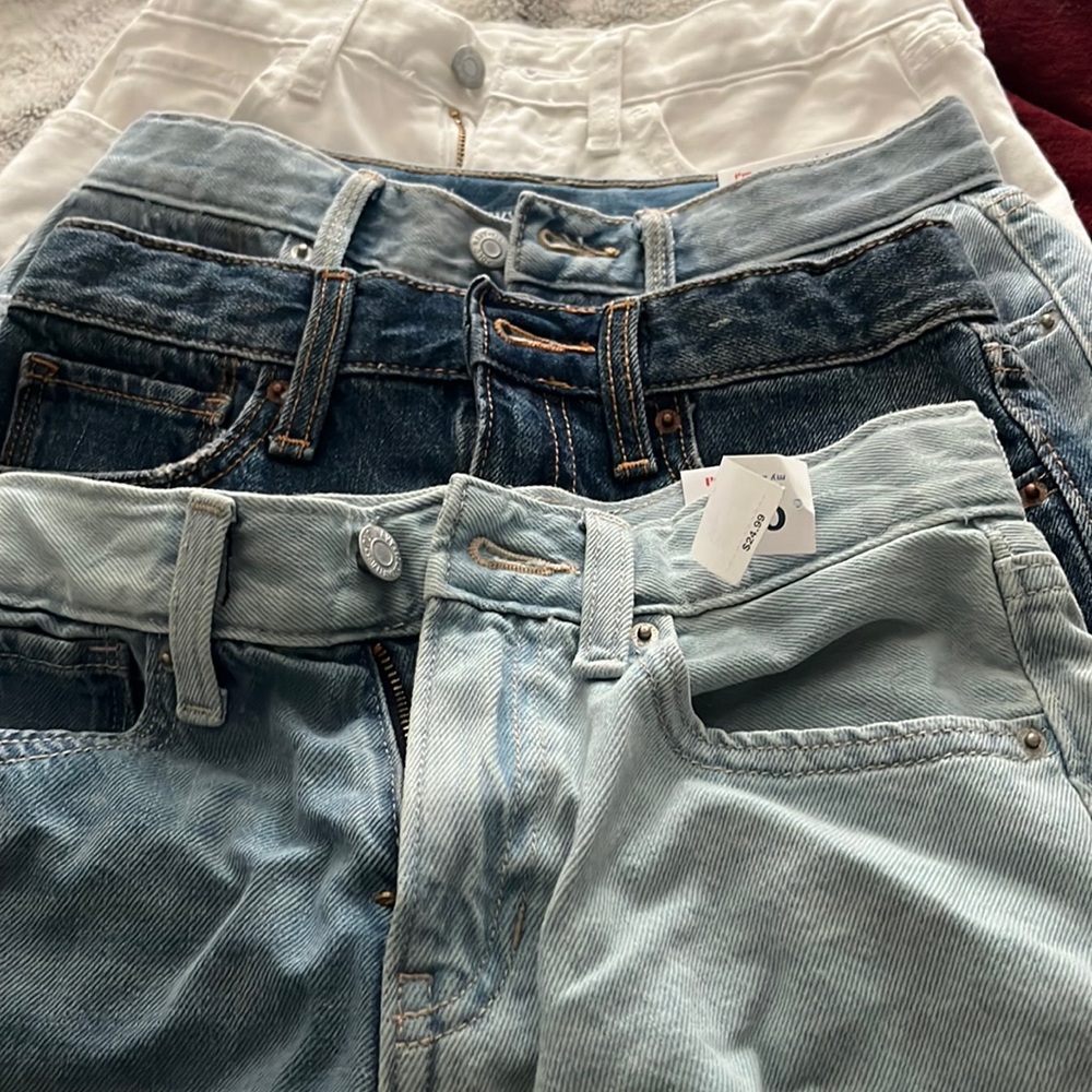 4 brand new pair of shorts 2 10 and 2 12’s old navy for 50$